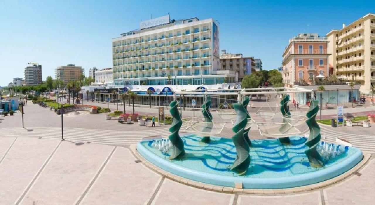 Hotel Napoleon Ричоне Екстериор снимка
